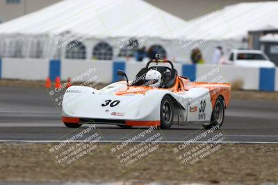 media/Nov-16-2025-CalClub SCCA (Sun) [[2975c16dfc]]/Group 3/Turn 1/